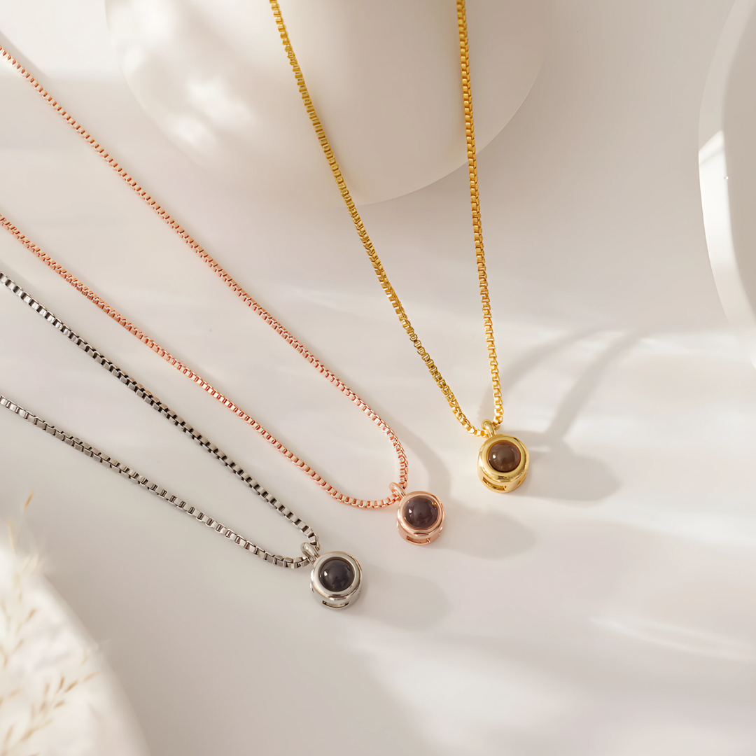 Necklace Light of Memories