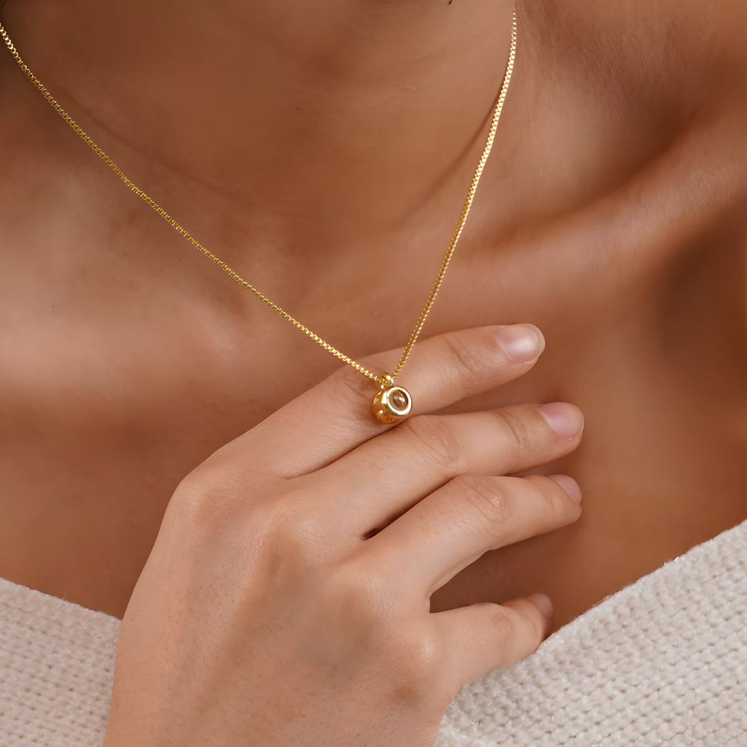 Necklace Light of Memories