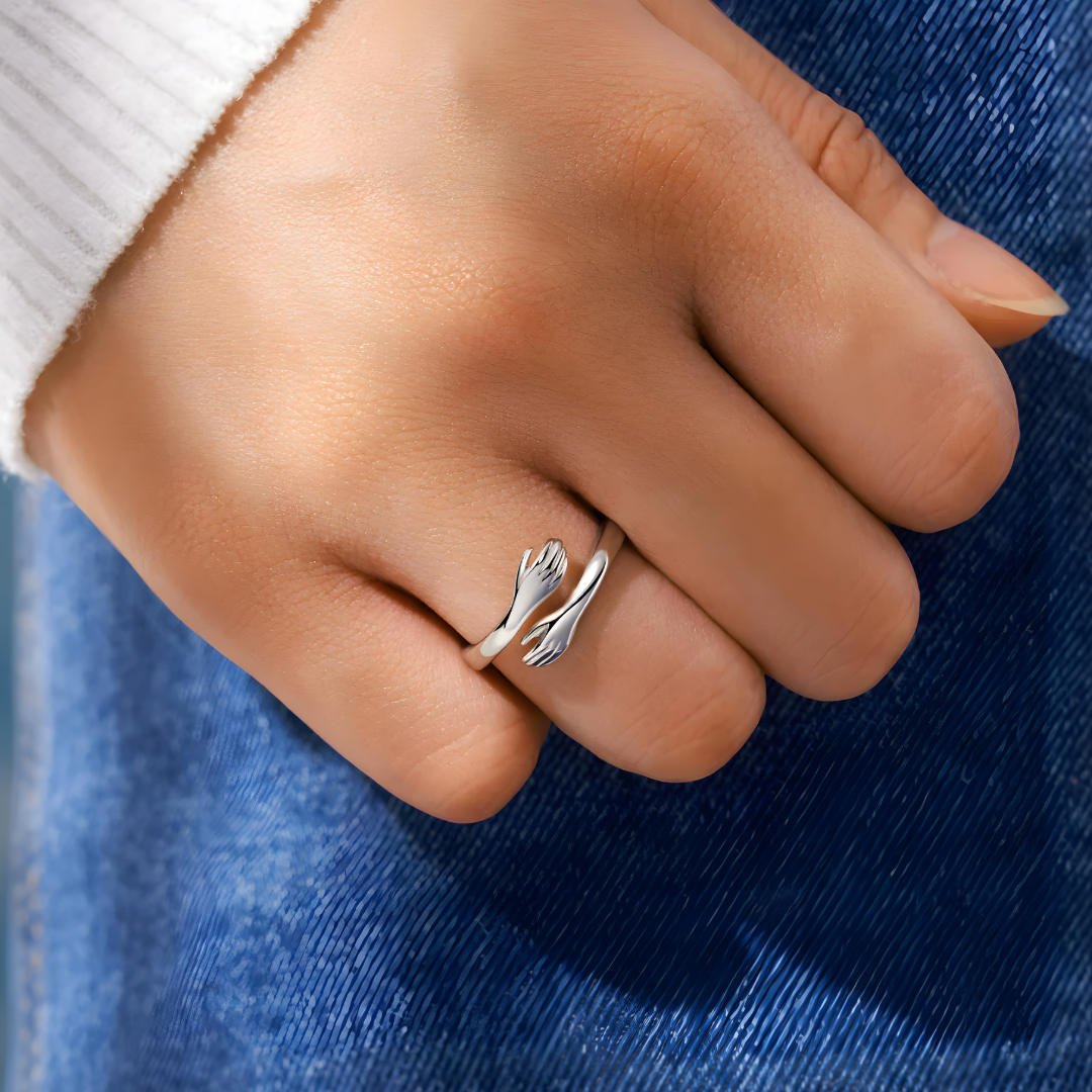 Ring Hug Infinity