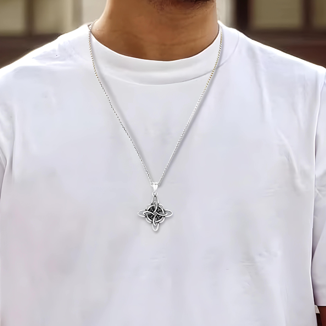 Necklace Knot Celta
