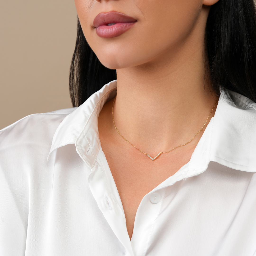 Necklace V Diamond Shine