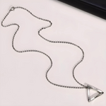 Necklace Delta