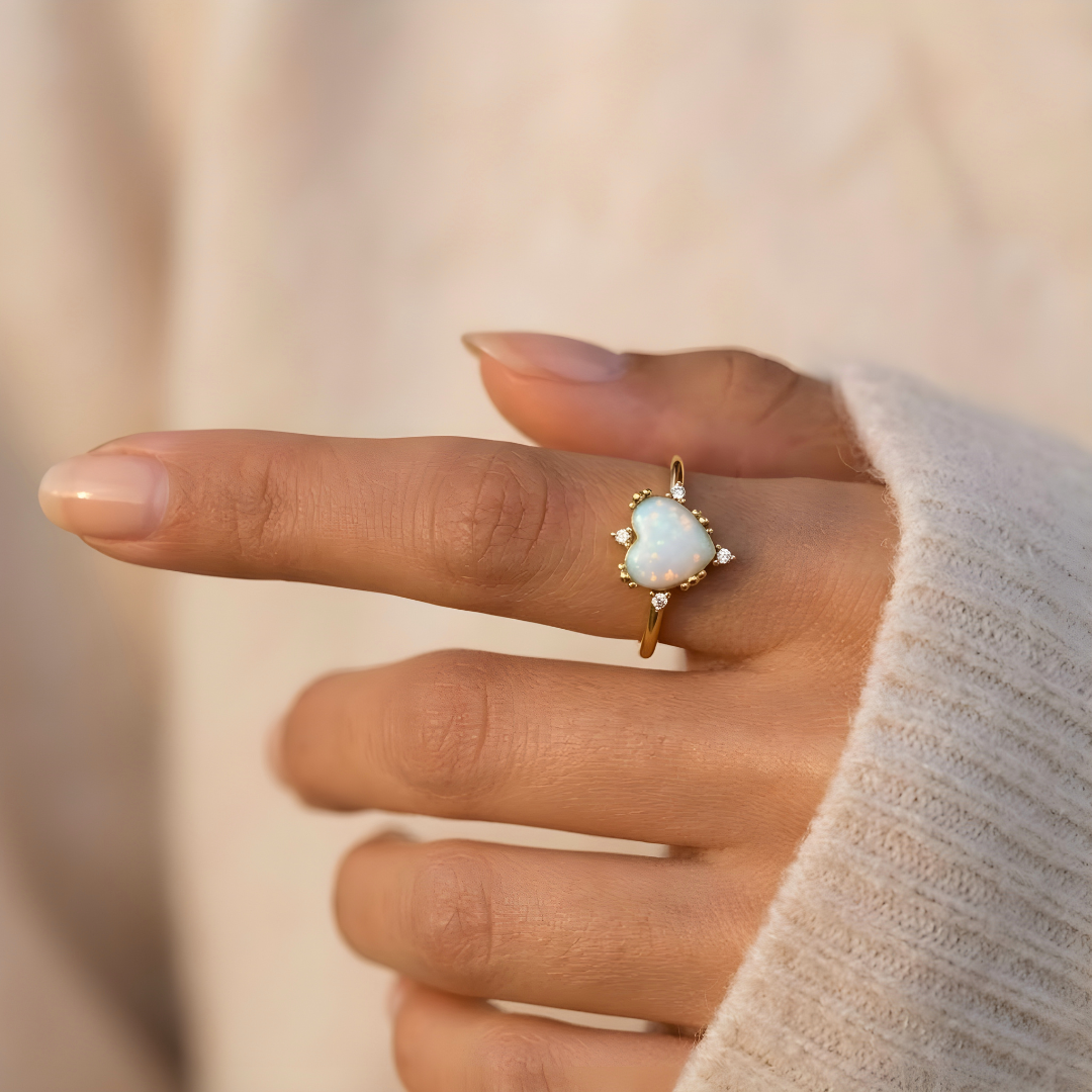 Ring Talisman Opal