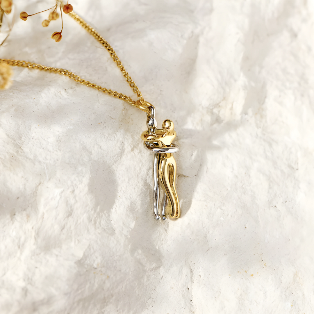 Necklace Hug