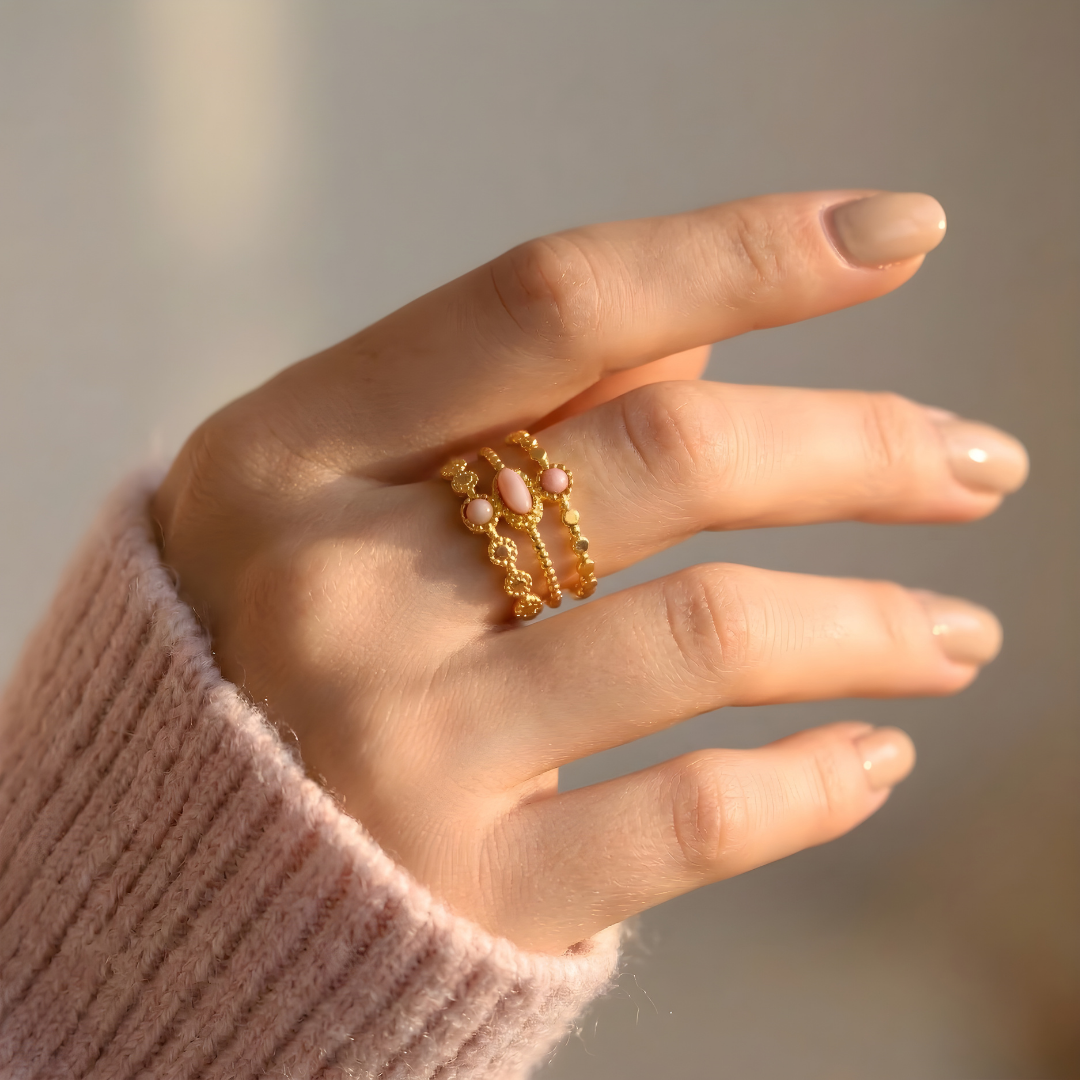 Ring Amulet Opal Rose