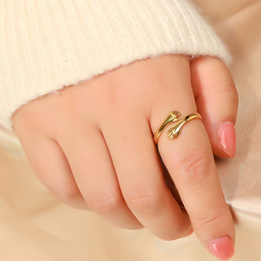 Ring Hug Infinity