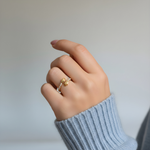 Ring Hug Infinity