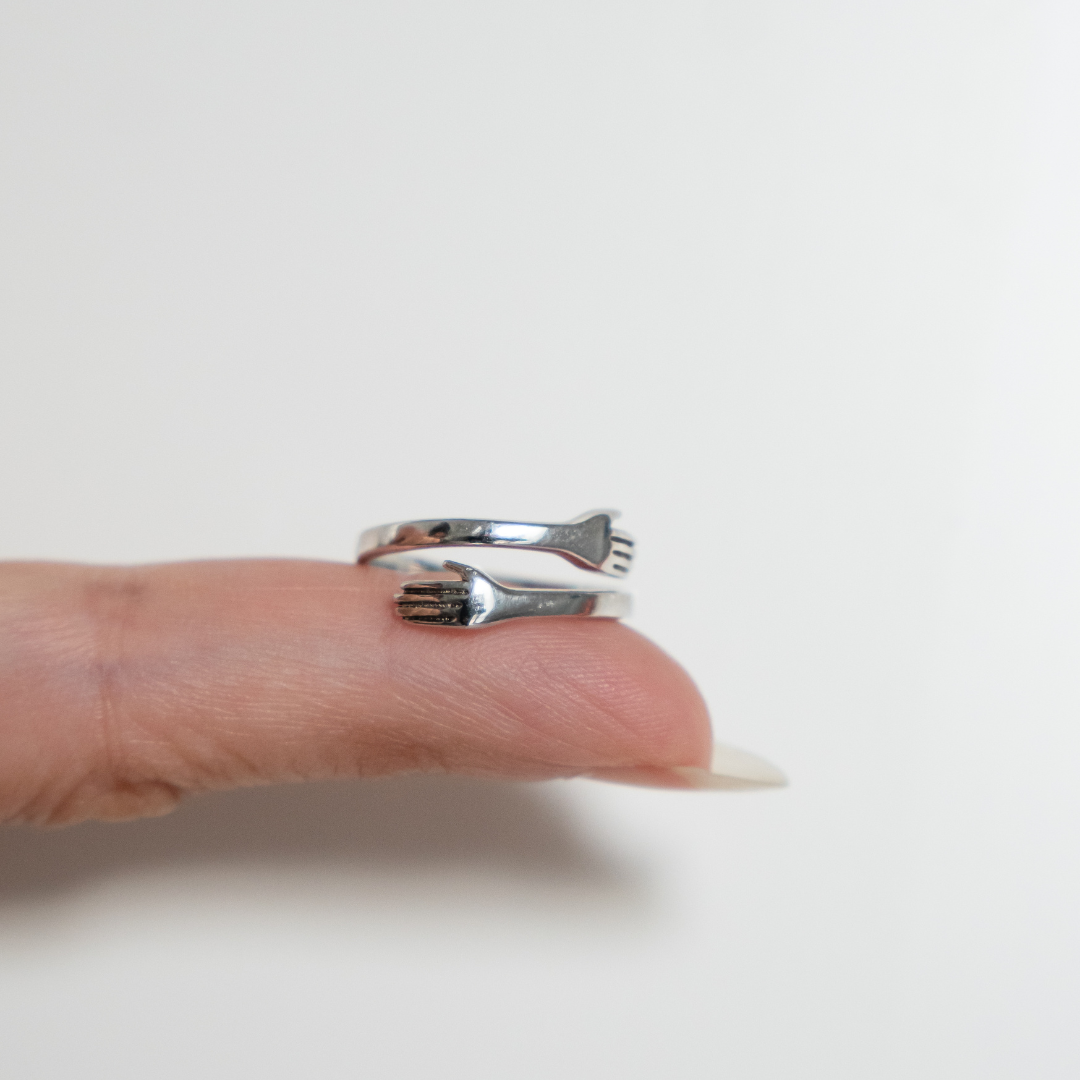 Ring Hug Sparkling