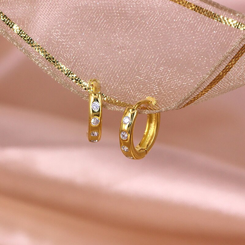 Earrings Hug Clicker