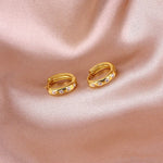 Earrings Hug Clicker