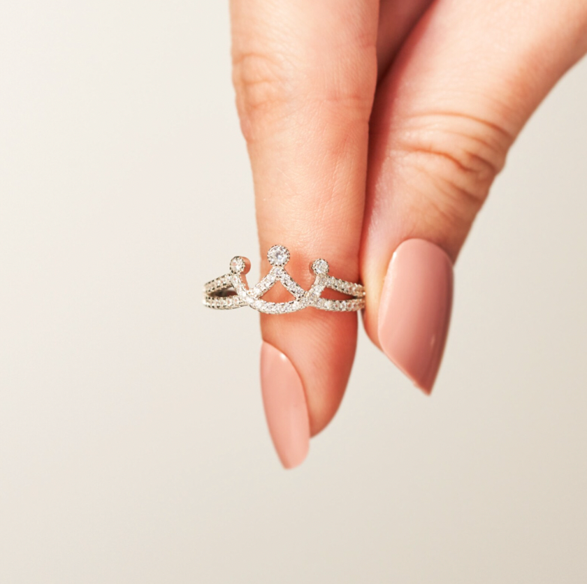 Ring Queen Love Own