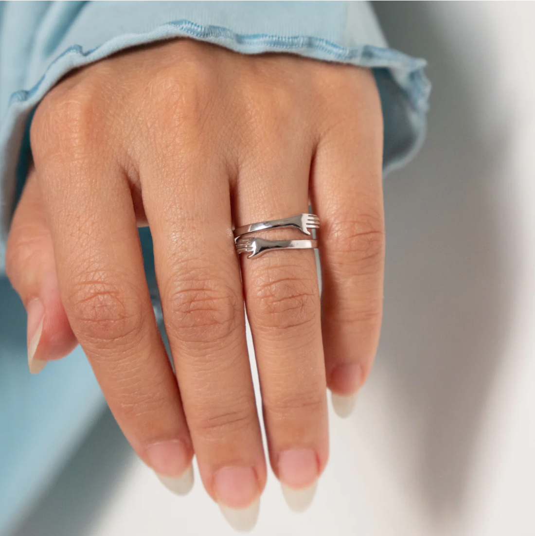 Ring Hug Sparkling
