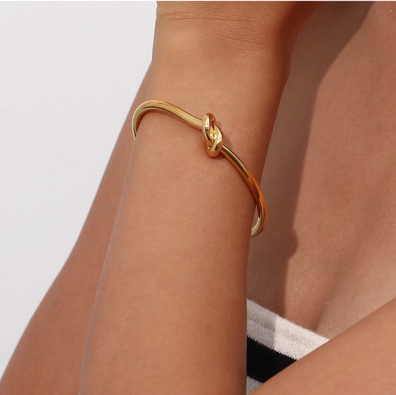 Bracelet Knot of Love
